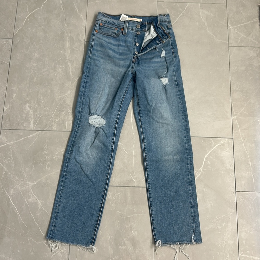 Levi’s Straight Jeans - Picture 2 of 4